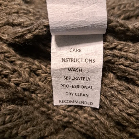 S Line Black Label Cardigan Size S/M - Picture 5 of 12